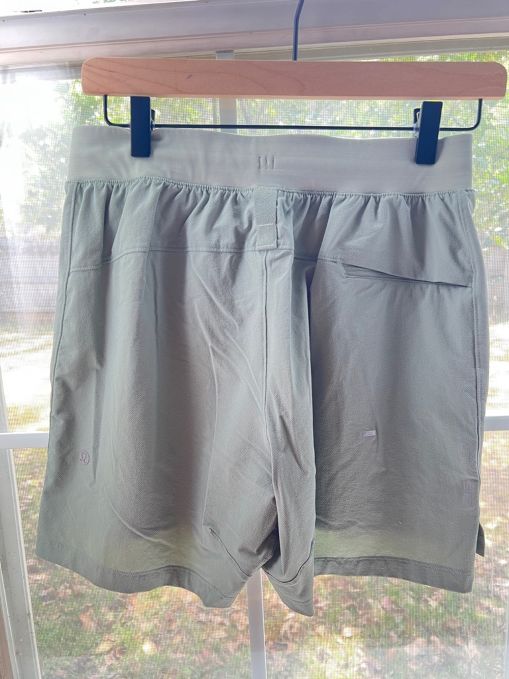 lululemon athletica Men’s palm court (Green) 5 in. License to train Shorts